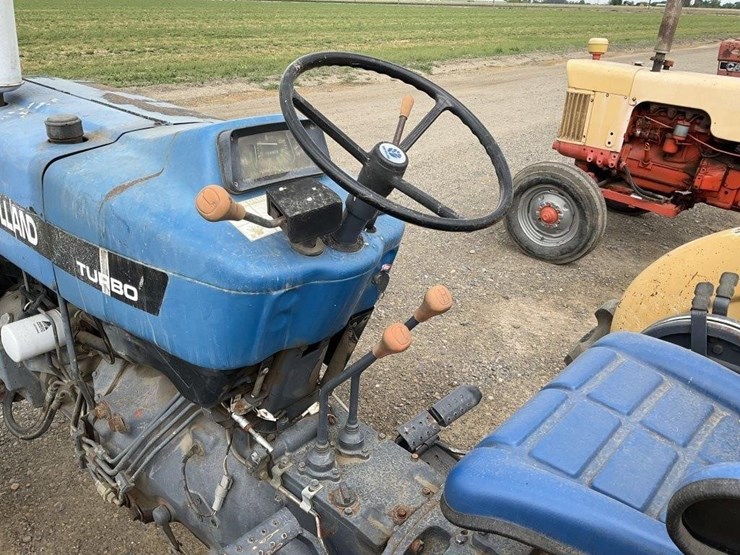 new-holland-4630-image-20