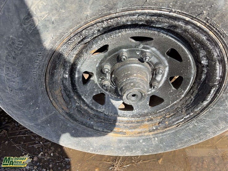 load-trail-car-trailer-image-10