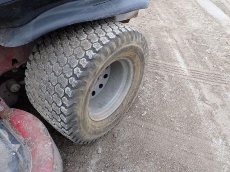 2024-toro-z-master-6000-series-zero-turn-mower-729-image-24