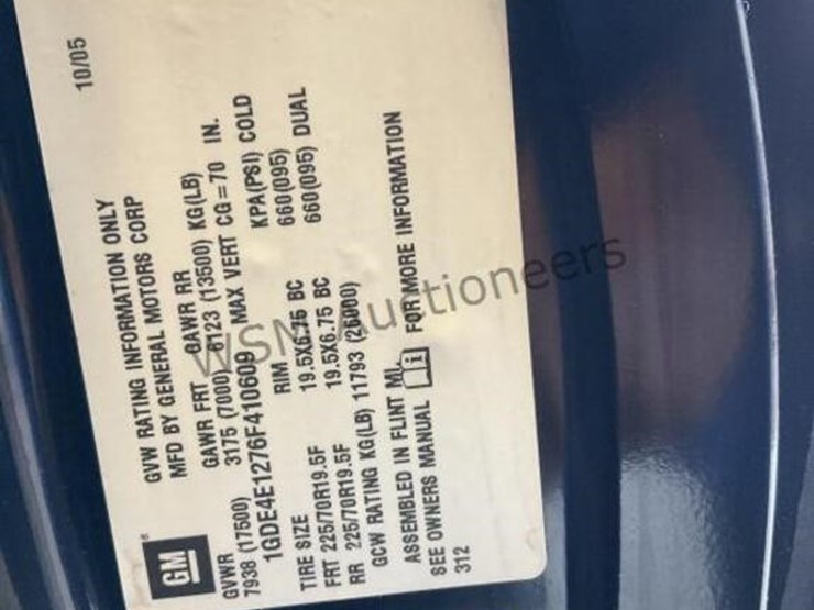 2006-gmc-topkick-image-16