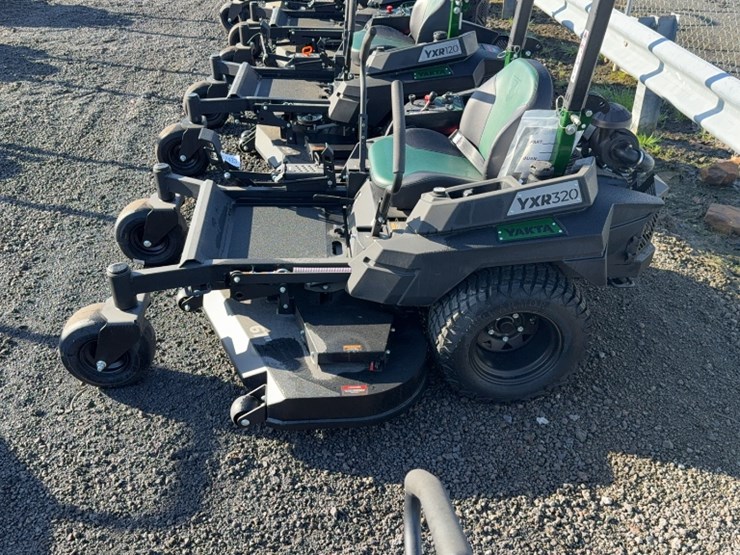 #4029-•-yakta-yxr-320-zero-turn-mower-image-12