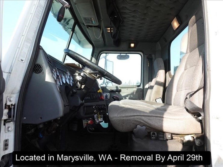 2008-western-star-4900sa-image-15