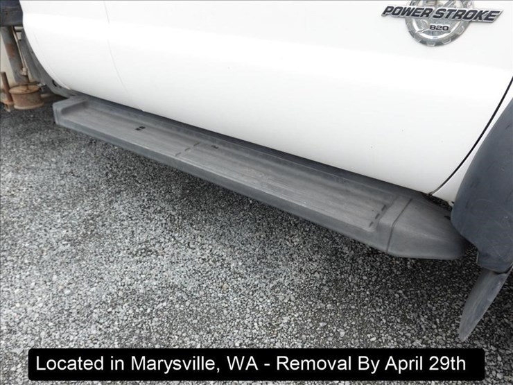 2011-ford-f550-image-34