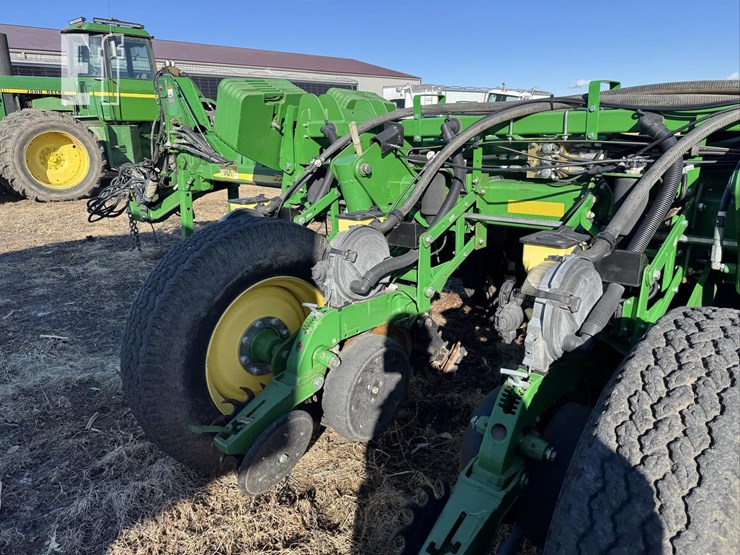 john-deere-1770-image-37