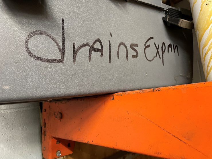 #2586-•-plumbing-tools-and-plungers-(columbia-heights,-mn)-image-2