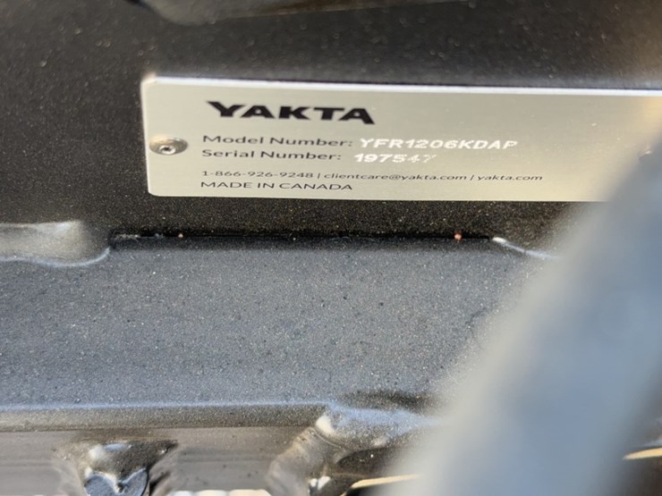 #4074-•-yakta-yxr-120-zero-turn-mower-image-12