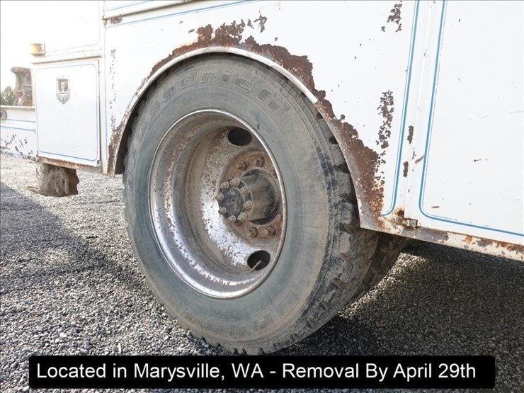 1988-international-s1900-image-33