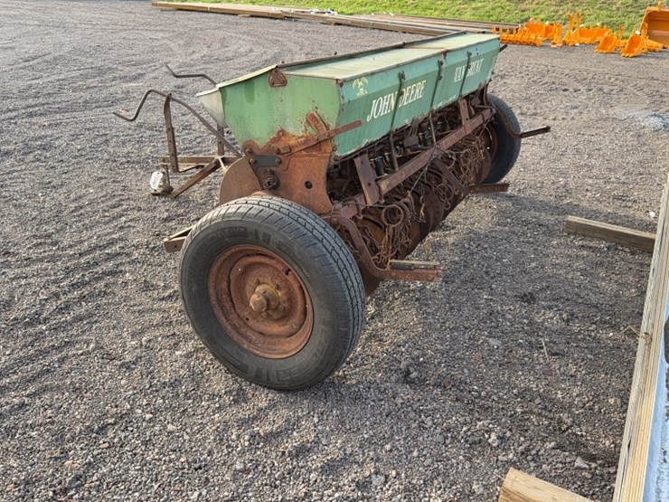 john-deere-8-image-4