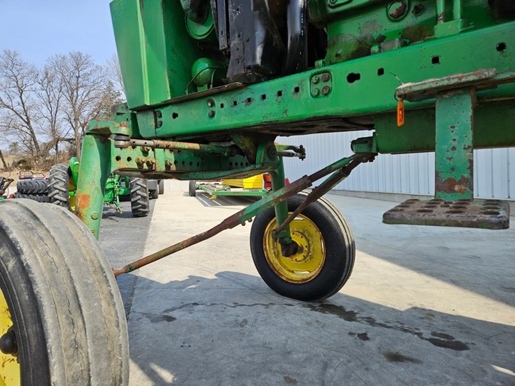 1982-john-deere-4240-image-44