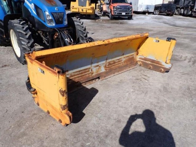 2014-new-holland-t4.75-image-34