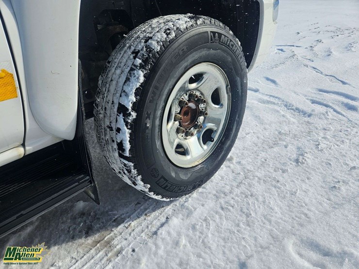 2006-gmc-sierra-2500hd-image-10