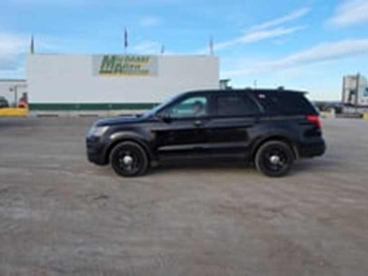 2018-ford-explorer-image-5