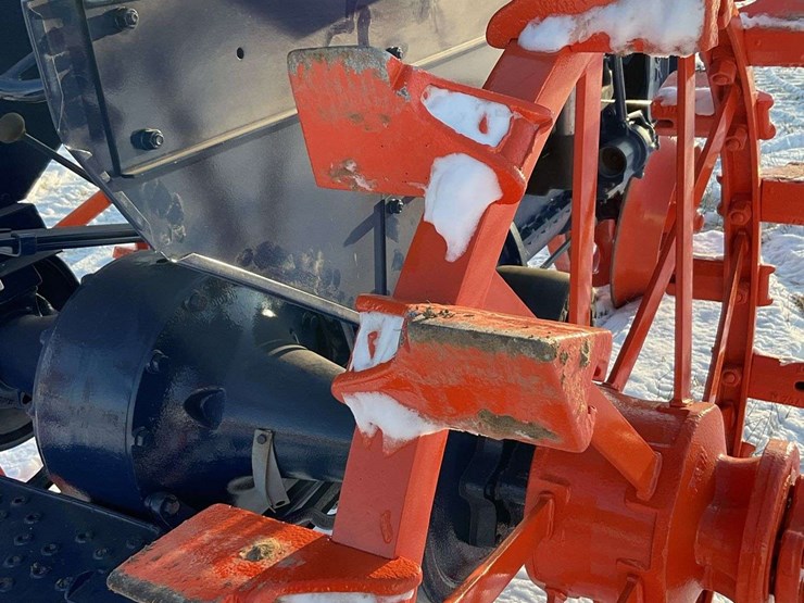 fordson-all-around-image-12