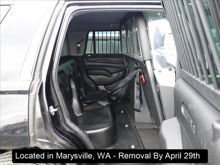 2017-chevrolet-tahoe-image-3