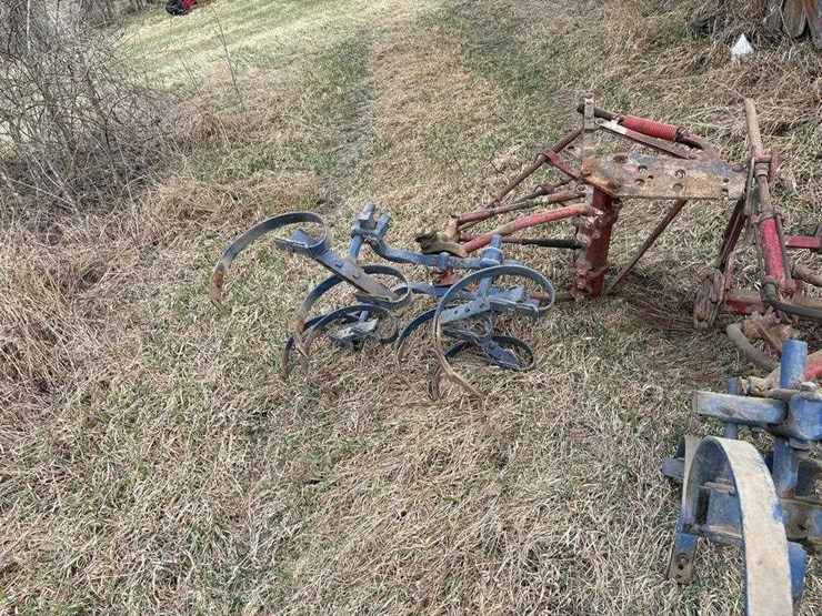 2-row-cultivator-image-4