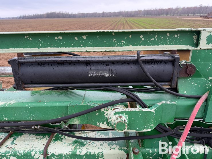 john-deere-7300-image-13