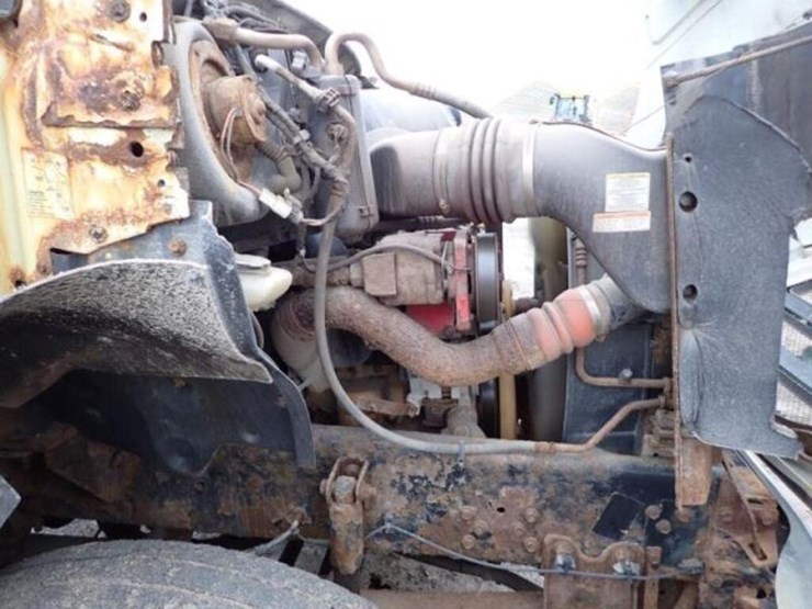 2006-ford-f650-xlt-image-27