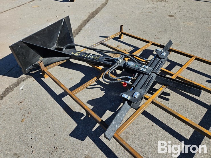 2026-massey-ferguson-730-image-3