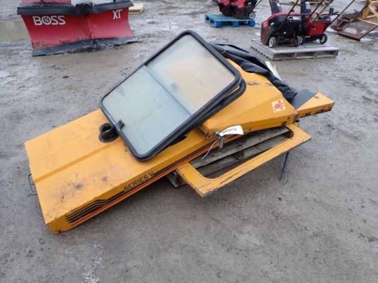 qty-of-trackless-body-panels-image-1