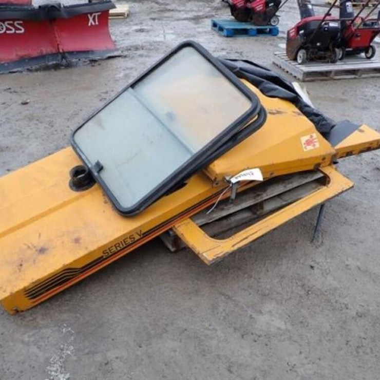 Qty Of Trackless Body Panels