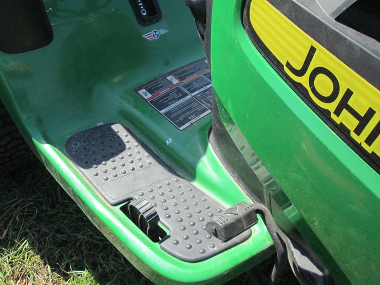 john-deere-d130-image-13