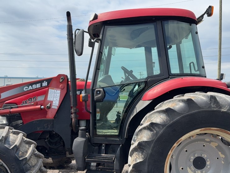 #3020-•-case-jx95-tractor-image-10