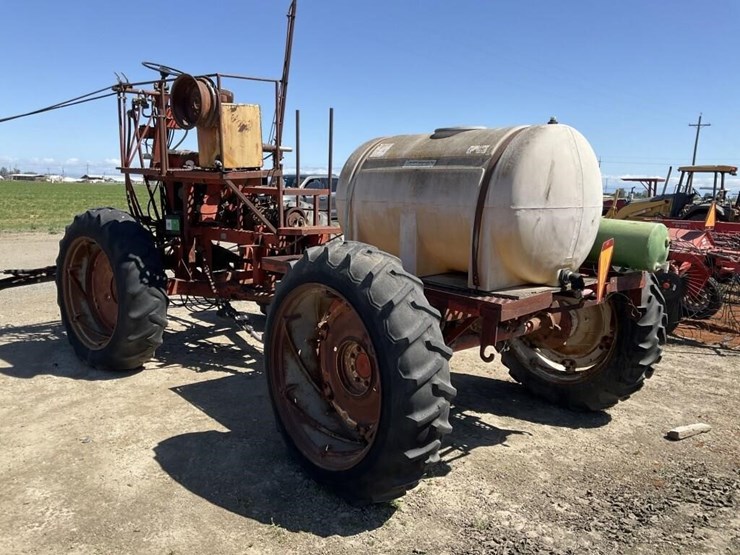 danzig-300g-poly-tank-s.p.-articulating-sprayer-image-5