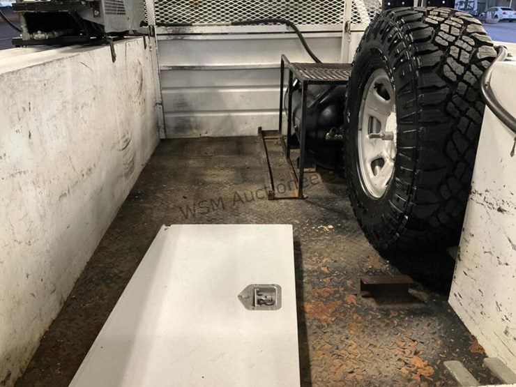 2008-chevrolet-silverado-3500hd-image-11