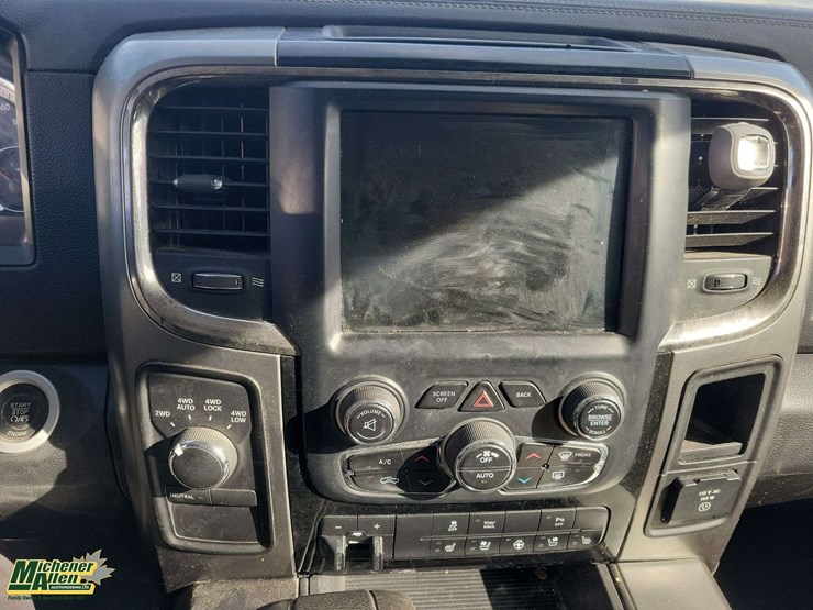 2013-dodge-1500-image-15