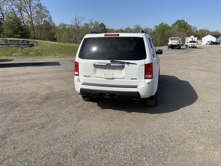 2011-honda-pilot-image-4