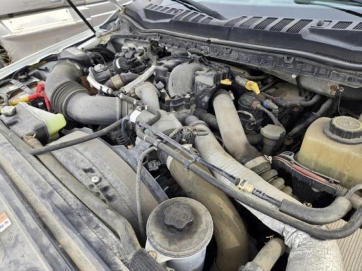 2018-ford-f550-xlt-image-8