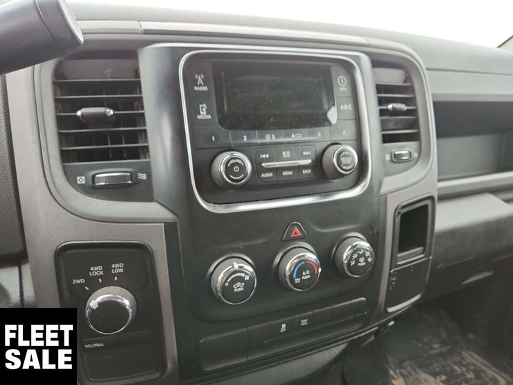 2013-dodge-1500-image-21