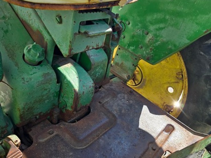 1967-john-deere-2510-image-23