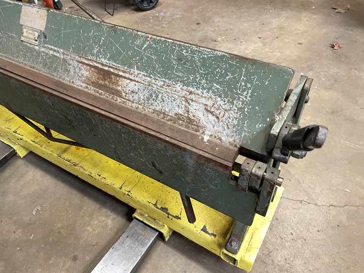 #2565-•-connecticut-bench-brake-(columbia-heights,-mn)-image-2