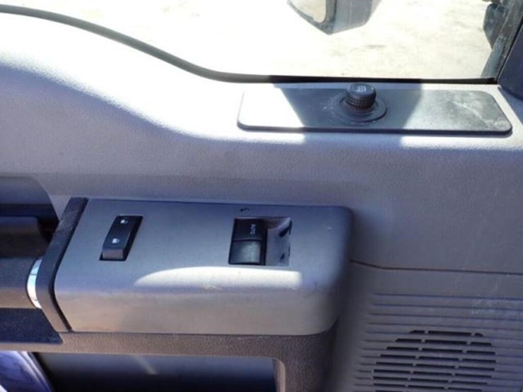 2017-ford-f750-image-17