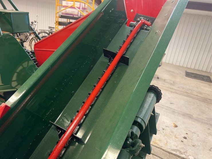 1927-fordson-with-continental-corn-picker-image-75