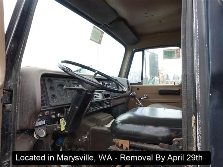 1985-international-s2300-image-9