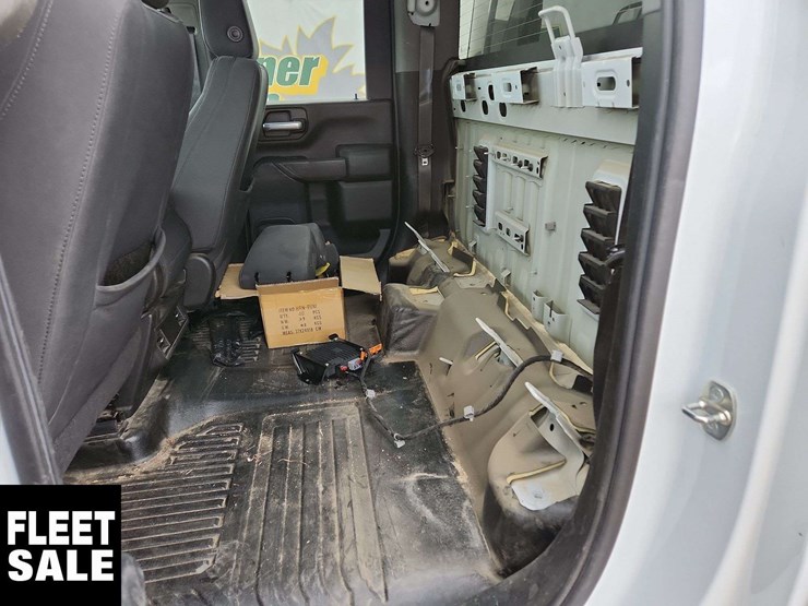 2021-chevrolet-silverado-2500hd-image-16