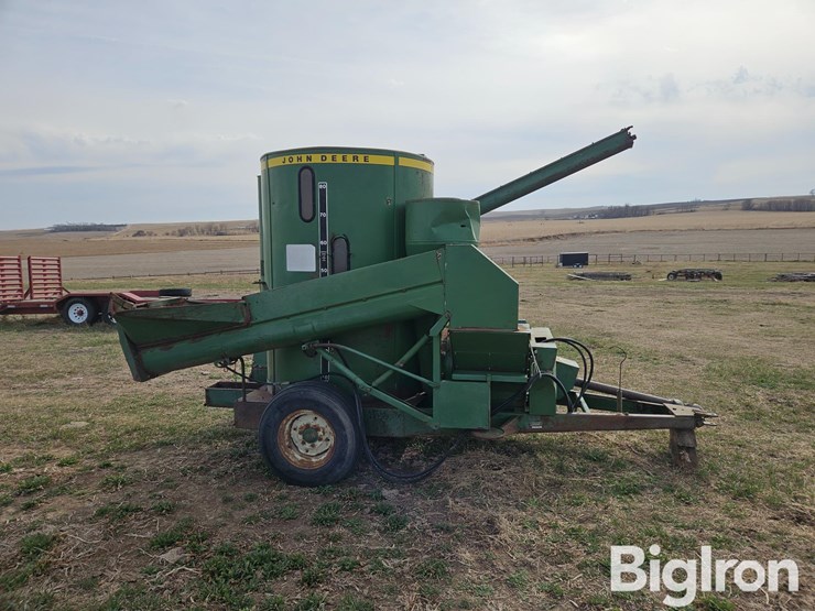 john-deere-700-image-4