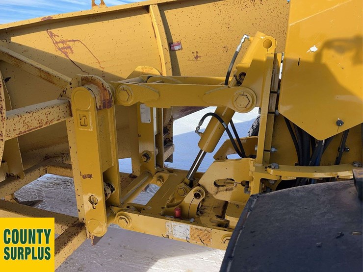 2018-caterpillar-160m-image-27