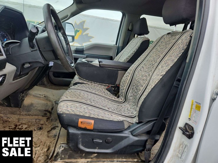 2021-ford-f250-image-13