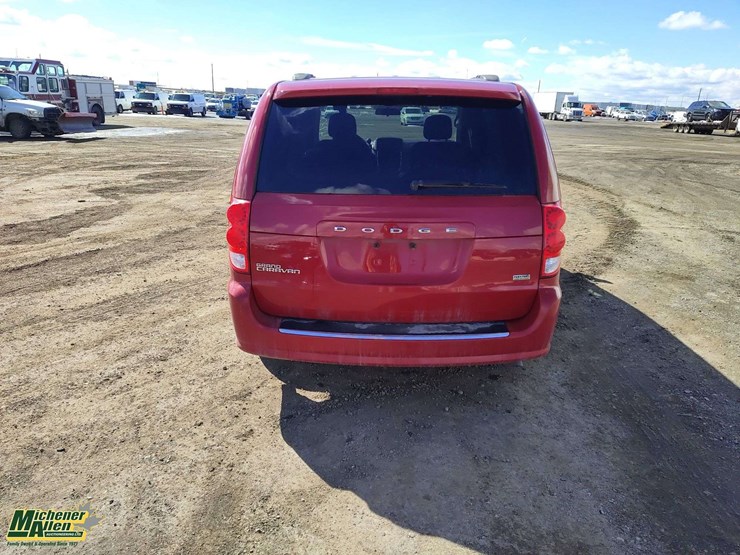 2013-dodge-grand-caravan-se-image-5