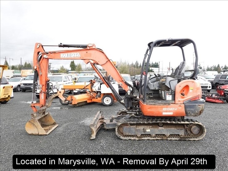 2016-kubota-kx040-4-image-4