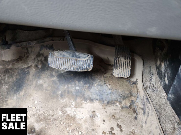 2021-ford-f250-image-23