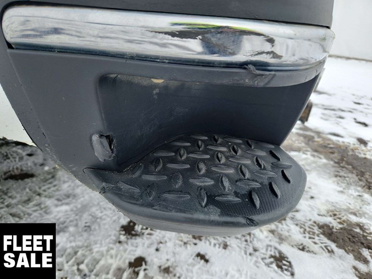 2016-chevrolet-silverado-3500hd-image-40