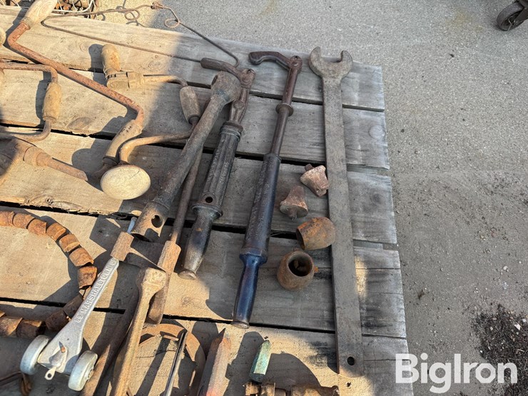 antique-tools-image-11