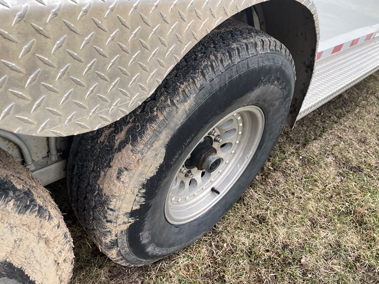 #292-•-2005-trails-west-classic-horse-trailer-(has-mn-title-in-delay)(scandia,-mn)-image-22