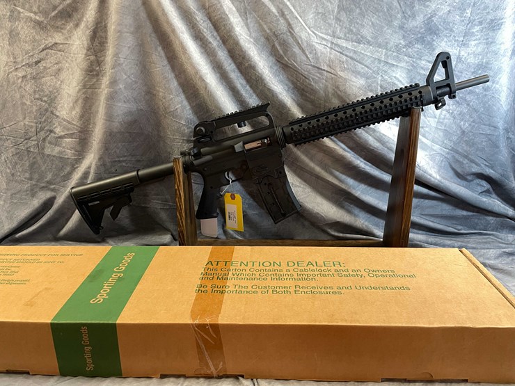 #10069-•-mossberg-715t,-22-lr-semi-auto-rifle,-sn:-elg3434270-image-1