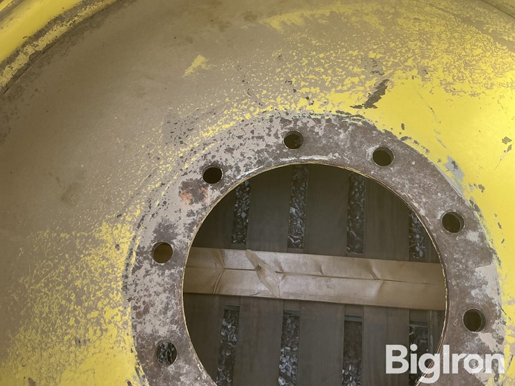 14.9-r-46-axle-mount-dual-rims-&-tires-image-11