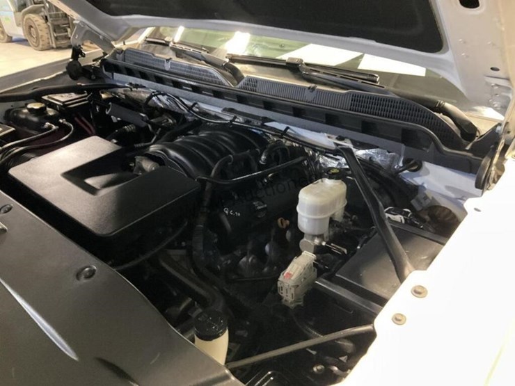 2017-chevrolet-silverado-1500-image-13